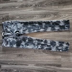 💋 Forever 21 tie dye Jeans 💋